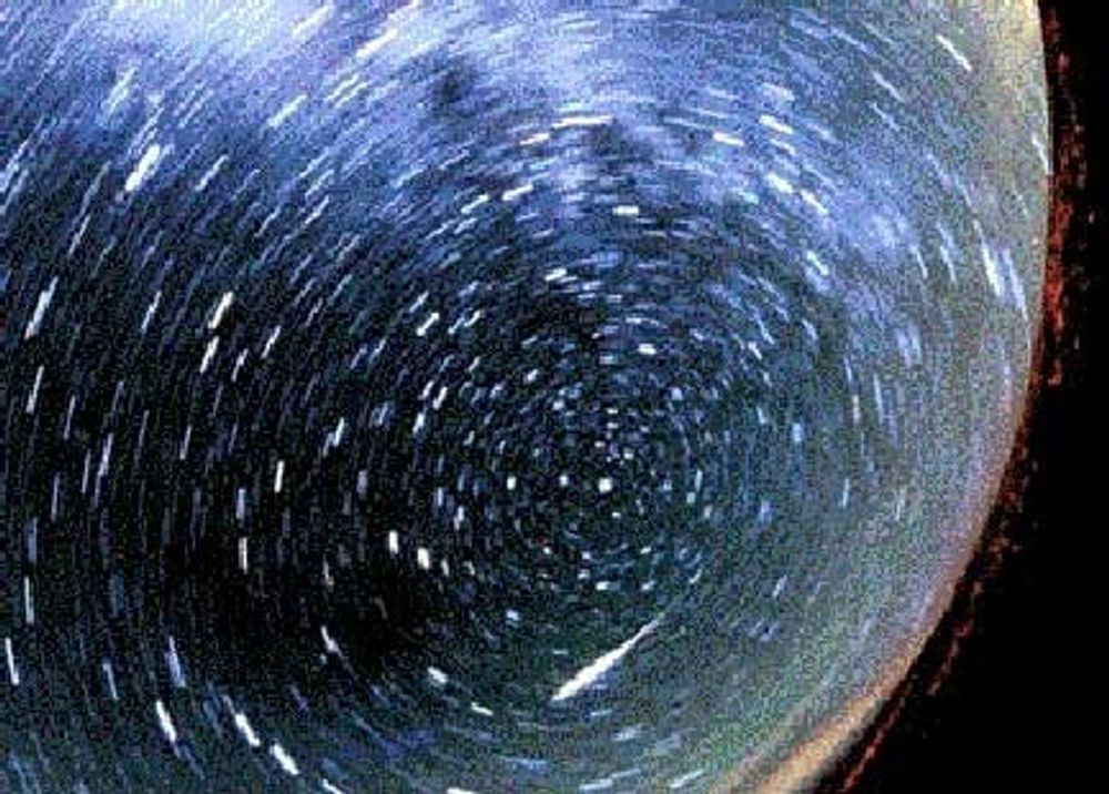 En slik meteordusj må du dessverre opp i verdensrommet for å beskue. Men det kan være interessant fra jorda også. Husk kamera med lang lukkertid.