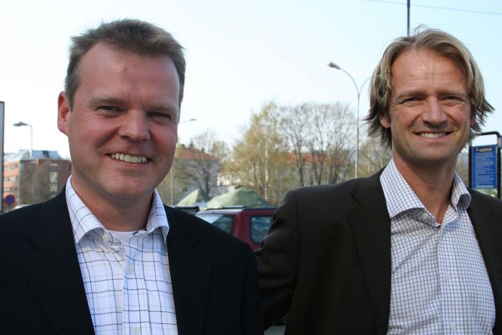 Satser i Norge: Jonas Nyman og Peter Stenquist i On Track management vil redusere norske bedrifters produktkostnader.