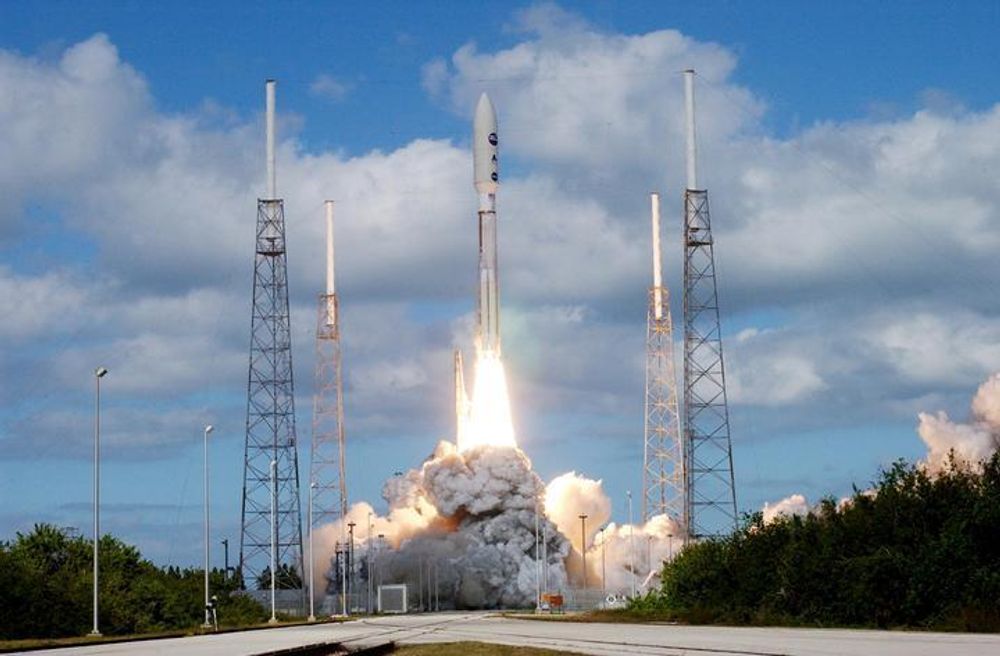 New Horizon ble skutt opp med en Atlas.-rakett fra Cape Canaveral torsdag, to dager forsinket på grunn av vær- og strømproblemer.
