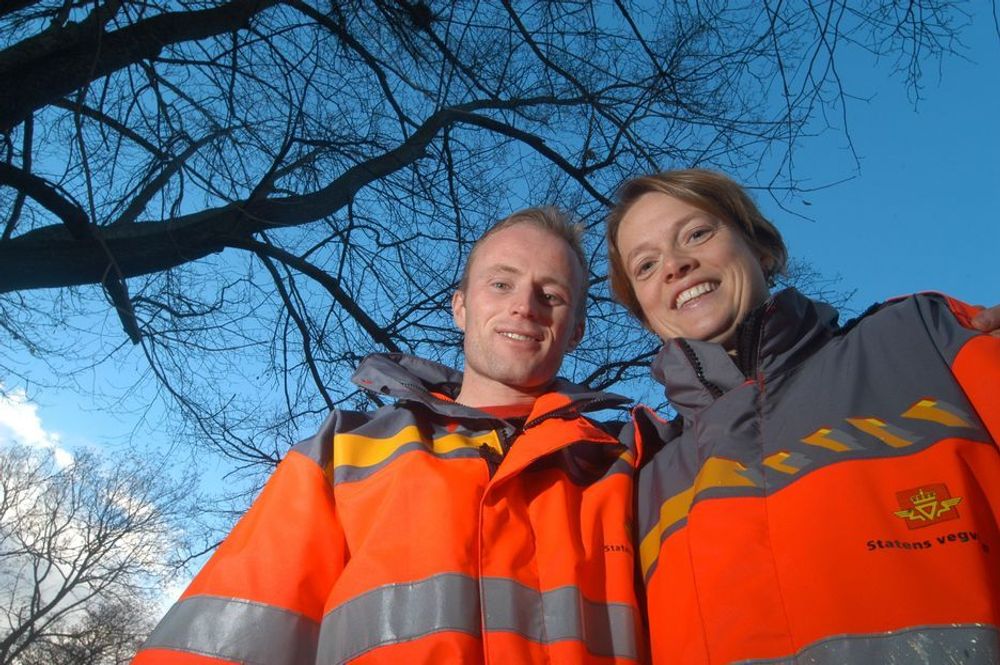 VIL HA FLERE UNGE KOLLEGER: Nils Stenså og Margot Bolstad Lynum ønsker flere unge sivilingeniører som kolleger.