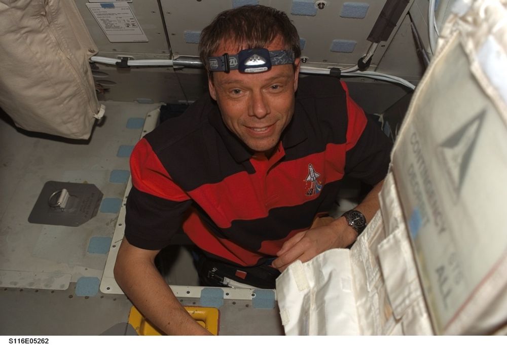 FREMME: Endelig er Christer Fuglesang og resten av Celsius-mannskapet fremme ved romstasjonen 11. desember 2006.