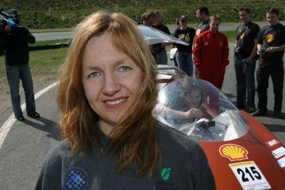 GLEDER SEG: Prosjektleder Anne Lena Kirkerud ser frem til Shell Eco-marathon i Frankrike til helgen.