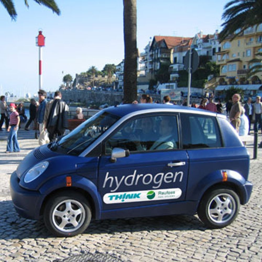 NORSK: De nye norske eierne fortsetter utviklingen av hydrogen-modellen av Think. Raufoss Fuel Systems er med og leverer lagringsenheten for hydrogen. Rekkevidden blir hele 250 kilometer.