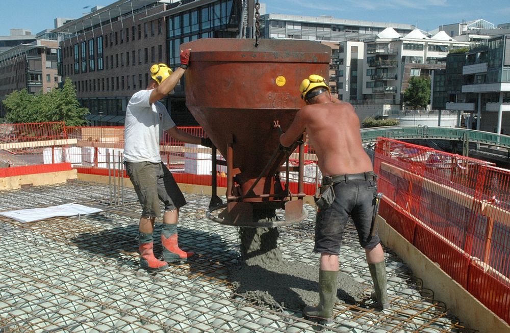 FRISKERE OG FRISKERE: Norske bygningsarbeidere er blitt friskere de siste to årene.