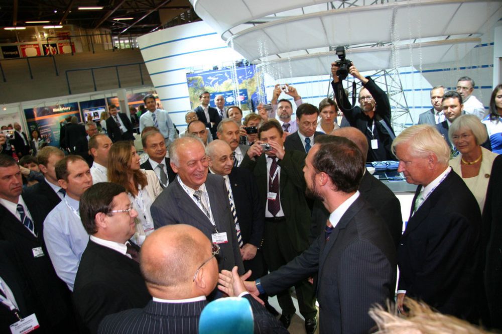 Den russiske delegasjonen fortalte Kronprinsen at de ønsket godt samarbeid mellom landene i fremtiden.