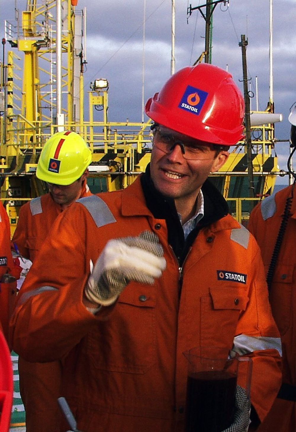 TILFREDS: Statoilsjef Helge Lund kan glise bredt over mer stadig mer olje både ute og hjemme.
