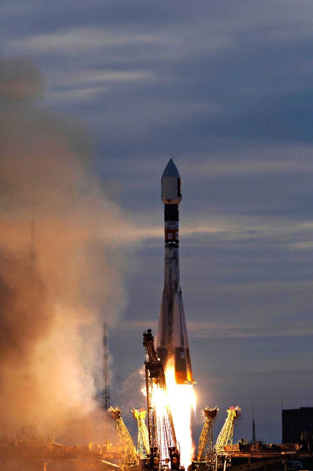 Oppskytingen fra Baikonur i Kasakhstan gikk etter planen kl. 04.33 med en russiskbygd Soyuz-Fregat-rakett.