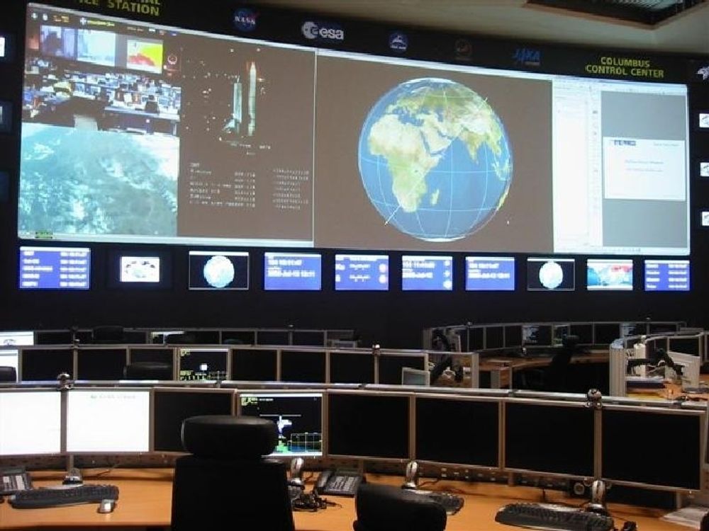 INTERNASJONALT: 3D Perception har levert buede skjermer til den internasjonale romstasjonen.