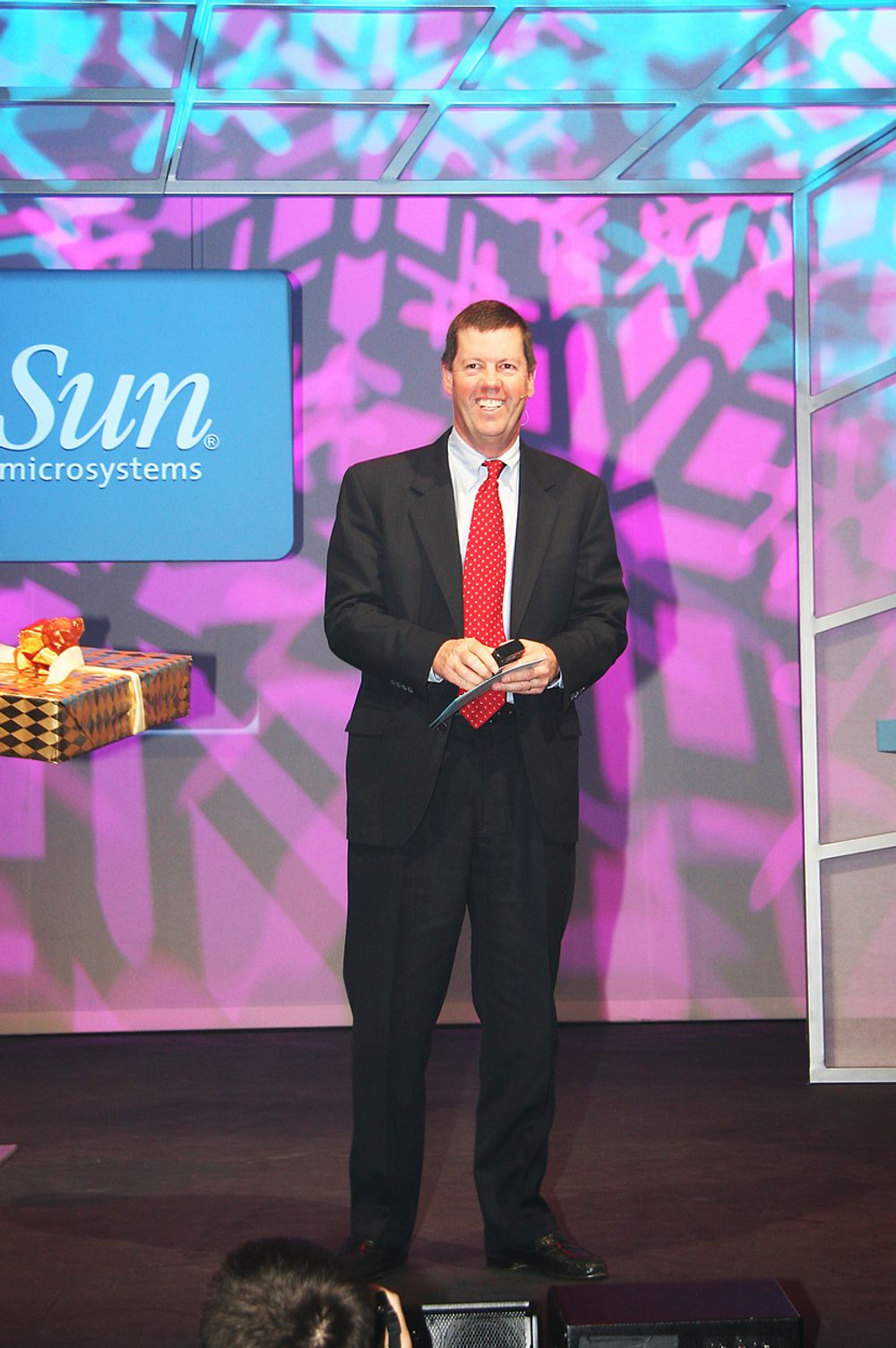 VI HAR LEDELSEN:Suns toppsjef, Scott McNealy mener selskapet ligger årevis foran alle andre i prosessordesign.