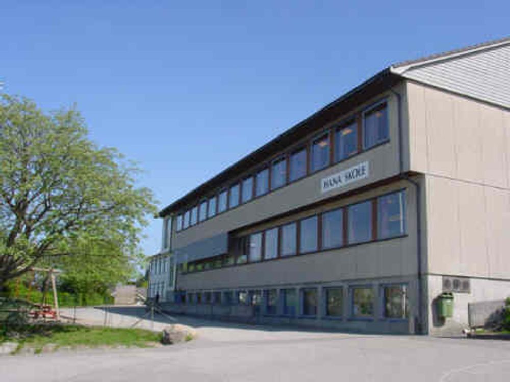 Hana barneskole i Sandnes kommune i Rogaland.  Sivilingeniør Giert Aasheim AS var engasjert i arbeid ved skolen.