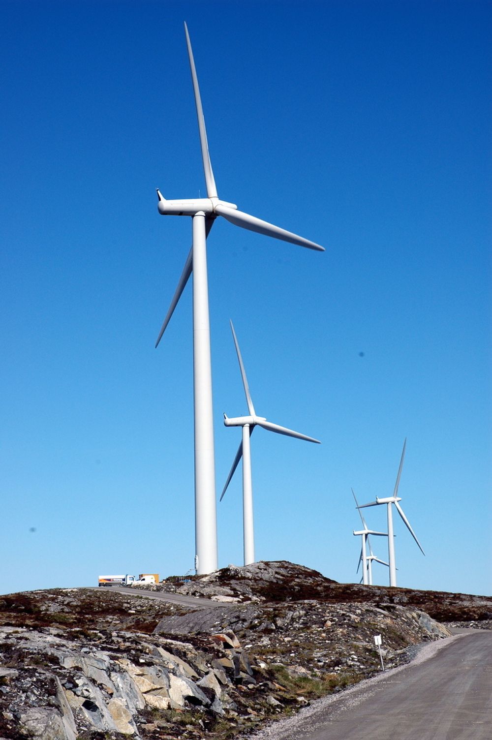 NUMMER FIRE:Anlegget til Statkraft i Kjøllefjord blir deres fjerde vindpark. Smøla 1 var først ute i 2002.