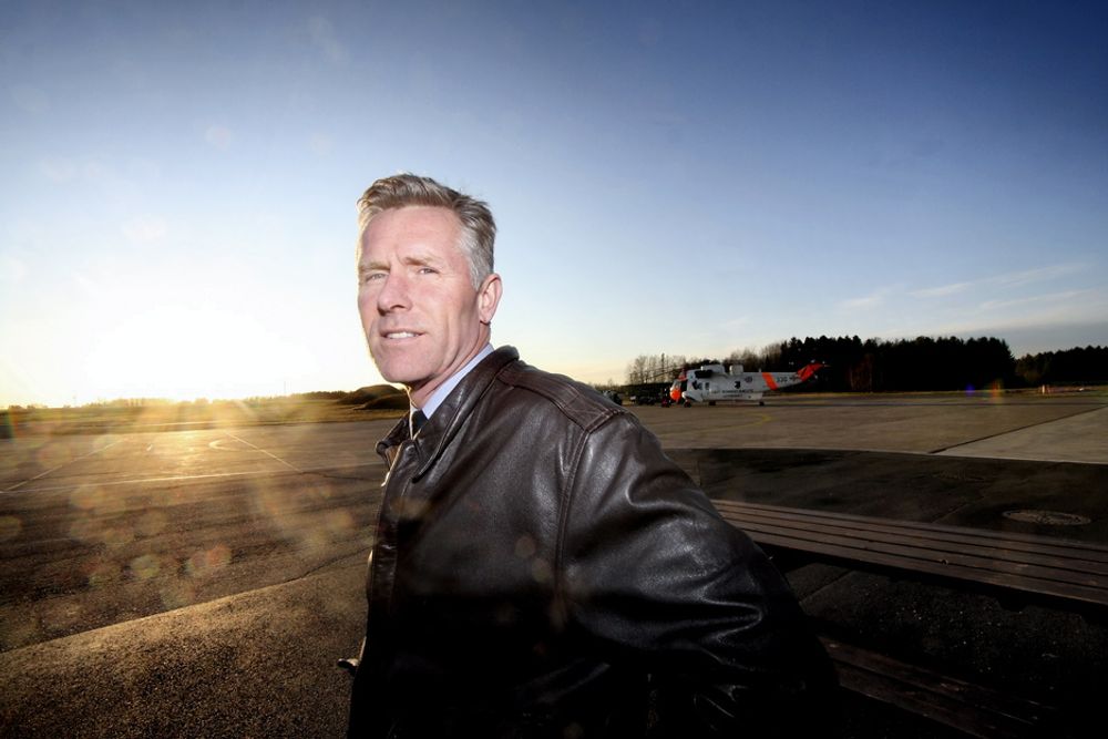 HOS NULLERN PÅ RYGGE: Oberst Stig Nilsson er Forsvarets prosjektleder i NAWSARH. Han er ingen helikoptermann, men har sin bakgrunn fra kampflyene F-5 og F-16.