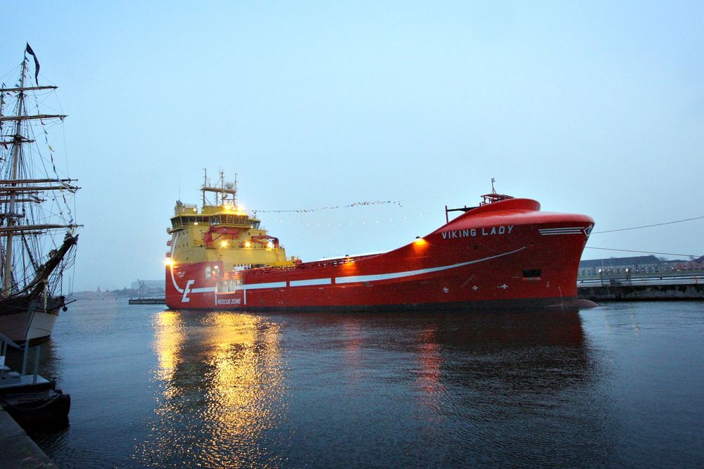 Havets Prius: I mars får Viking Lady installert en batteripakke. Det LNG-drevne fartøyet har allerede gjort mange nyttige erfaringer med bruk av brenselcelle. Her er skipet på vei inn til klimatoppmøtet i København i 2009. Foto: Arkiv  