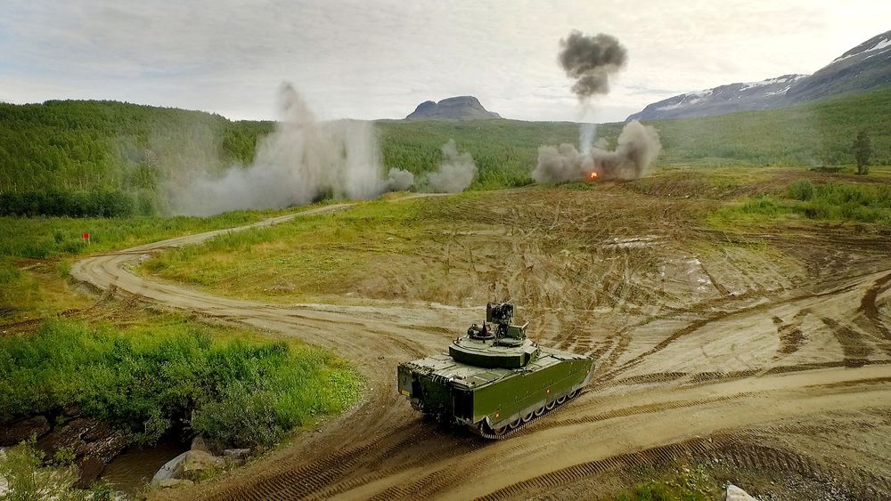 Nye CV90 i skarpskytingsdemonstrasjon på Setermoen. Foto: Eirik Helland Urke