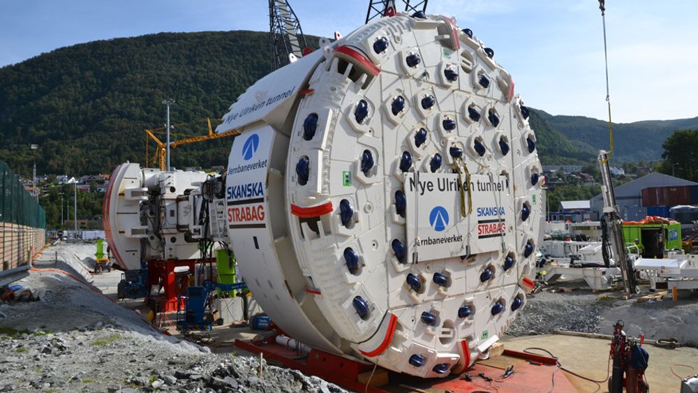 Maskinen er 9,3 meter i diameter og vil veie hele 1800 tonn.