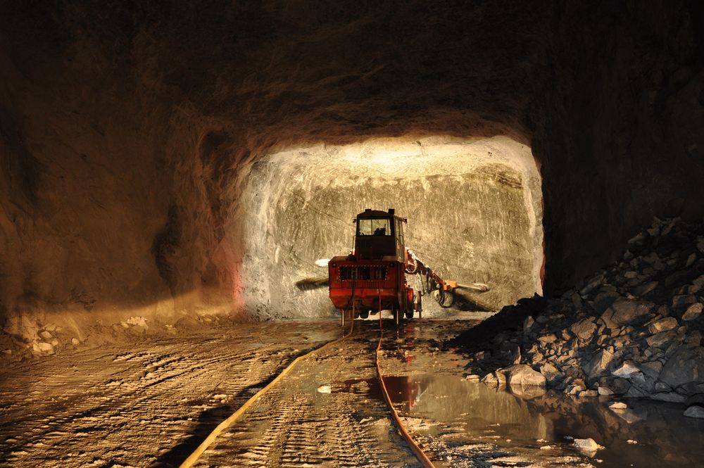 Inne i denne gamle kalkgruven i Brevik i Telemark vil NOAH lagre 800.000 tonn farlig uorganisk avfall i året.