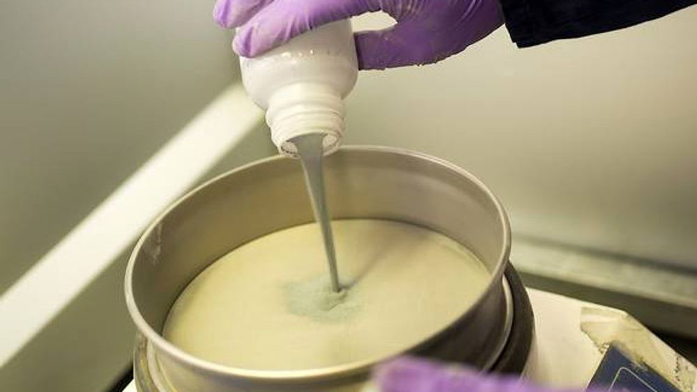  Forskere ved NTNU har funnet en metode for å påføre silisiumkarbid ved termisk sprøyting.