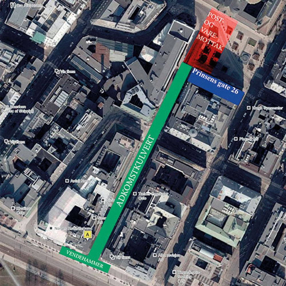 Det grønne viser atkomsttunnelen fra Rådhusgata og under Nedre Vollgate fram til vare- og postmottaket (rødt) under Grev Wedels Plass. 