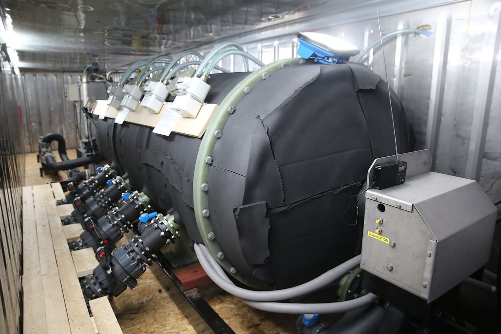 Antec Biogas sitt nye anlegg på Ås er inndelt i kamre, med stor biofilmoverflate som fremskynder bakterieveksten og reduserer omløpstiden for avfallet.