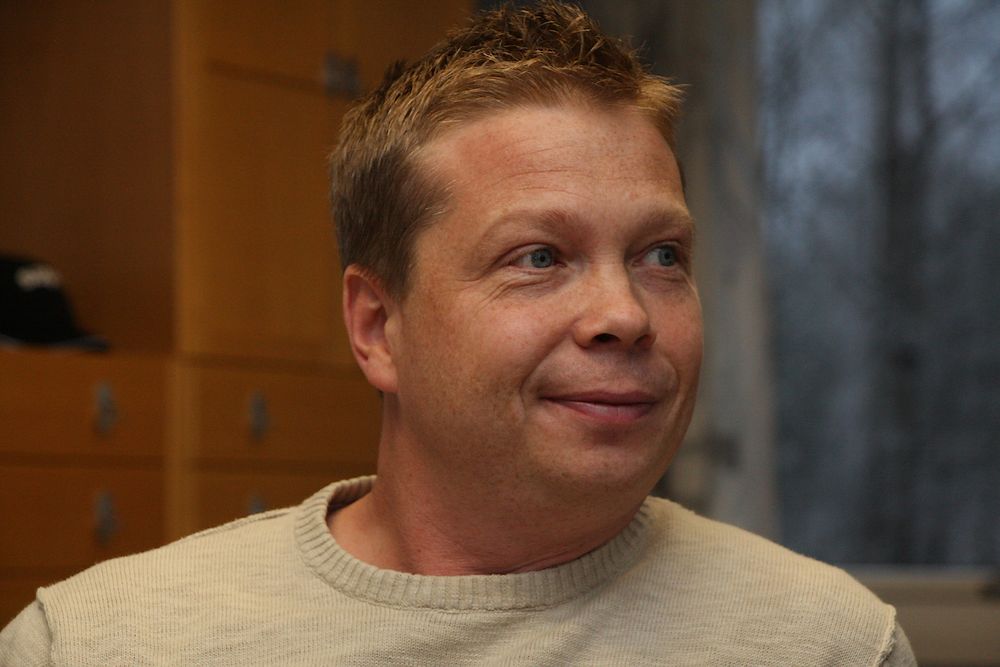 Svein Erik Brenna jobber tett med kunder fra ulike bransjer med å utvikle aluminiumsløsninger. Offshorenæringen og oppdrett er i vekst.