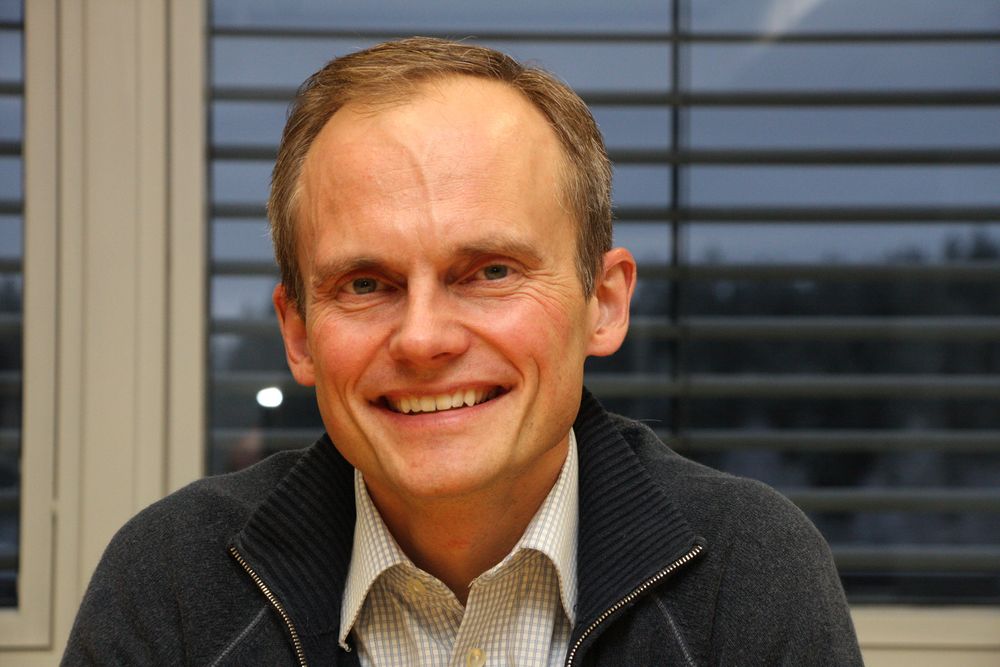 Konsernsjef Egil Hogna i Sapa.