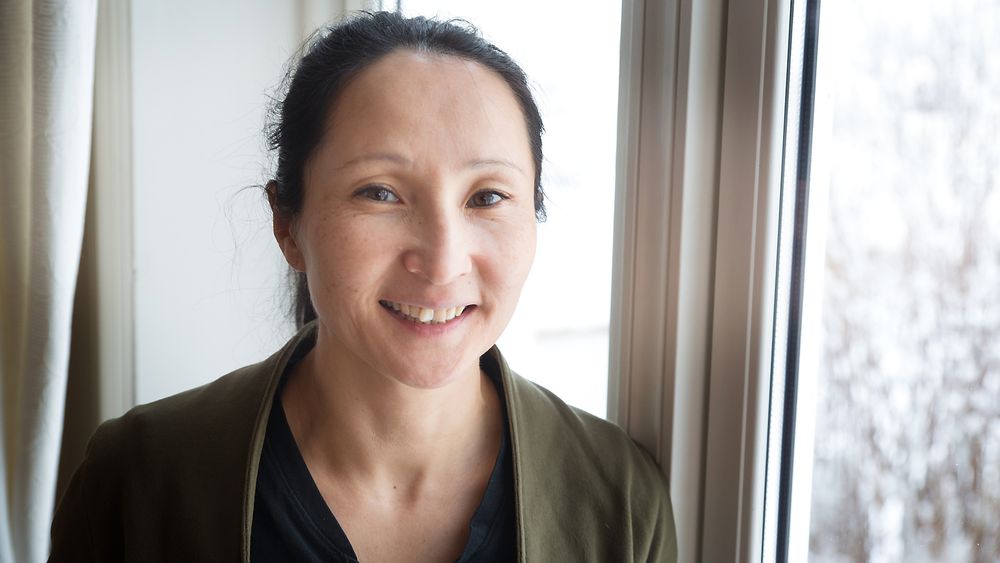 Maria Espeland synes smarthus-funksjonene var unødvendig i starten. Nå har hun vent seg til automatikken. – Det er ren luksus å kunne brygge kaffe uten å stå opp av sengen om morgenen.