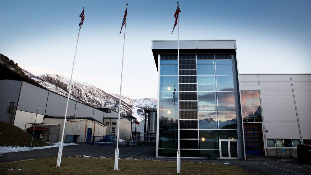 Spottpris: Norwegian Crystals betalte 12 millioner kroner for å overta fabrikkmassen og en del produksjonsutstyr etter Rec Wafer Norwayi Glomfjord i 2012. Den totale investeringsverdien var på 1,8 milliarder kroner.