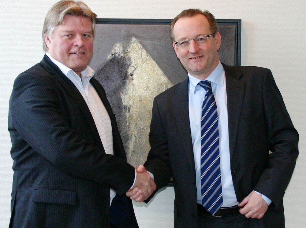 CSC Norge-sjef Gisle Eckhoff (th) vant den store IT-avtalen til Rune Mæland konserdirektør IT i KLP.