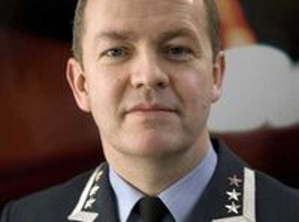 Oberst Hans Robert Bjørnaas leder avdelingen Kommunikasjons- og systemsikkerhet i NSM.