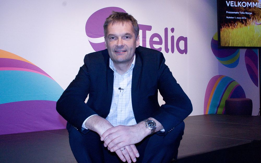 Telias-sjef Abraham Foss gir nå kunder av merkevaren Telia fri tilgang til selskapets mobilnett i Norden og Baltikum.