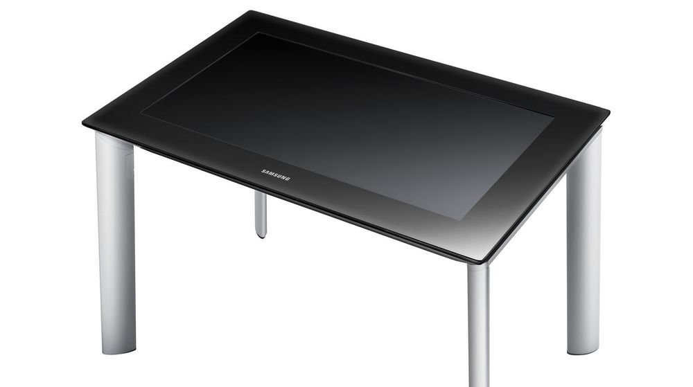 Dette er det Samsung-bygde SUR40-bordet som bruker Microsofts Surface-plattform (nå kjent som PixelSense). HPs Sprout kan være et lignende konsept.