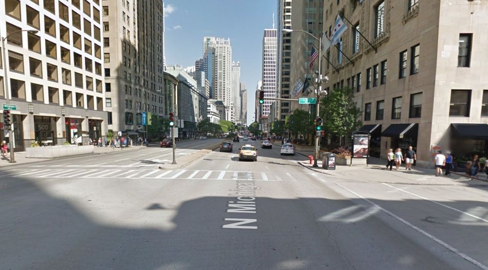 I GATELYKTENE: Datainnsamlingen skal først foregå langs hovedgaten Michigan Avenue.