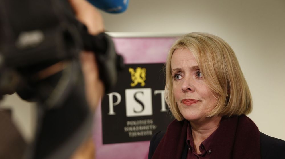 PST-sjef Marie Benedicte Bjørnland på lørdagens pressekonferanse i kjølvannet av Aftenpostens avsløring av falske basestasjoner utenfor Stortinget, regjeringskontorene og statsministerboligen.