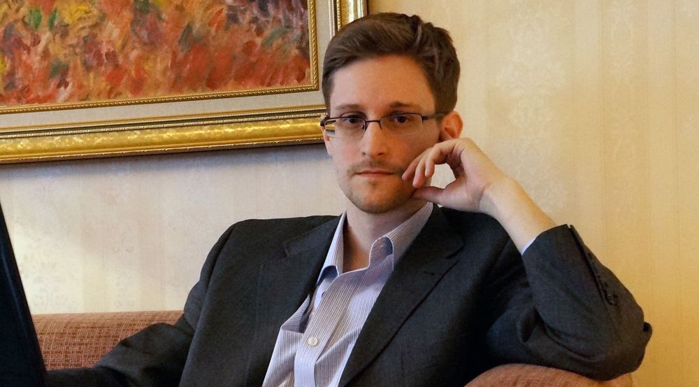 Edward Snowden skal tirsdag vitne i Europarådet om masseovervåking av internett. Den spionsiktede amerikaneren skal delta via videokonferanse fra hemmelig sted i Moskva, der han er innvilget ett års midlertidig asyl.