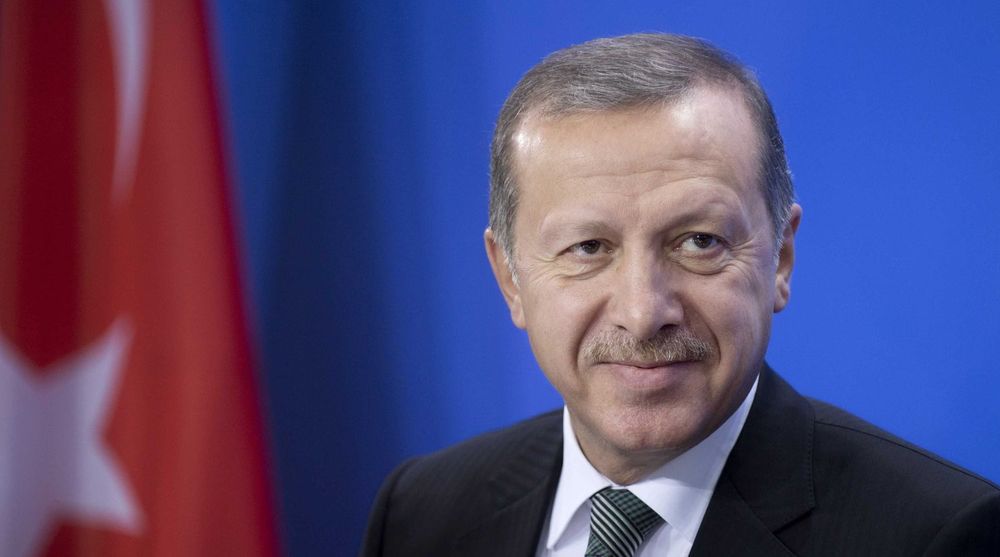 Tyrkias statsminister Tayyip Erdogan (bildet) lovet «å rykke nettverket opp med roten». Nå har landets forfatningsdomstol kommet til at sensuren bryter grunnloven.