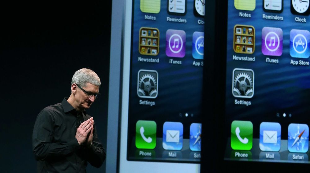 Tim Cook og Apple overbeviste ikke, trass rekordsalg av både iPhone og iPad.
