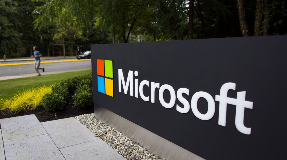 Microsoft bekrefter at et antall av deres ansatte har vært utsatt for målrettede hackerangrep.