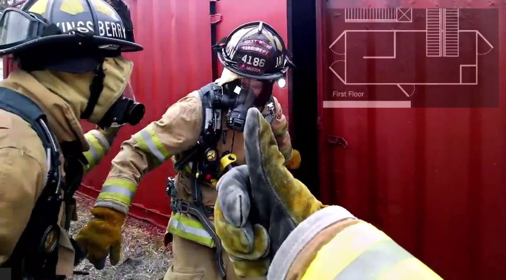 Ved hjelp Google Glass og tilpassede apper skal brannmannskaper kunne få viktig informasjon direkte i synsfeltet.