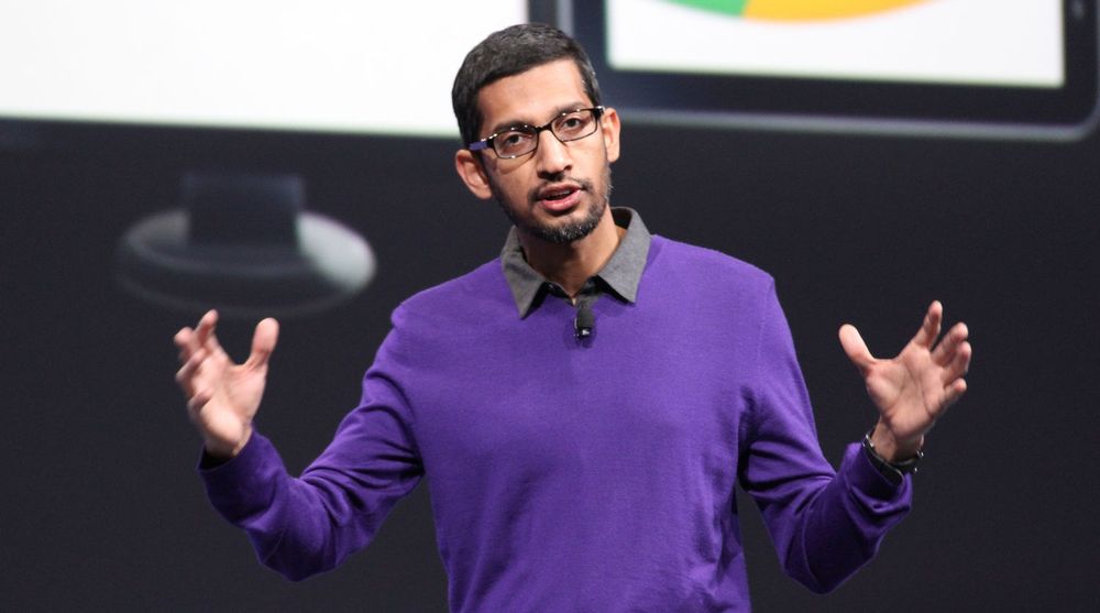 Nå skal Sundar Pichai favne over enda mer i Google. Her er han avbildet under en presentasjon av Chrome-nyheter under Google I/O-konferansen i 2013.