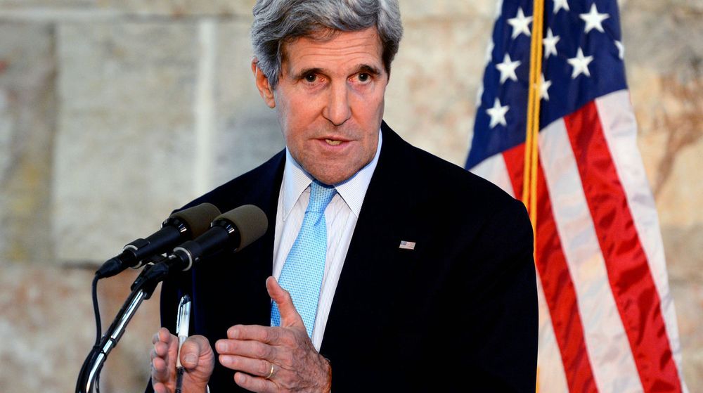 «PÅ AUTOPILOT»: USAs utenriksminister John Kerry innrømmer at landets overvåkning har gått for langt i noen tilfeller.