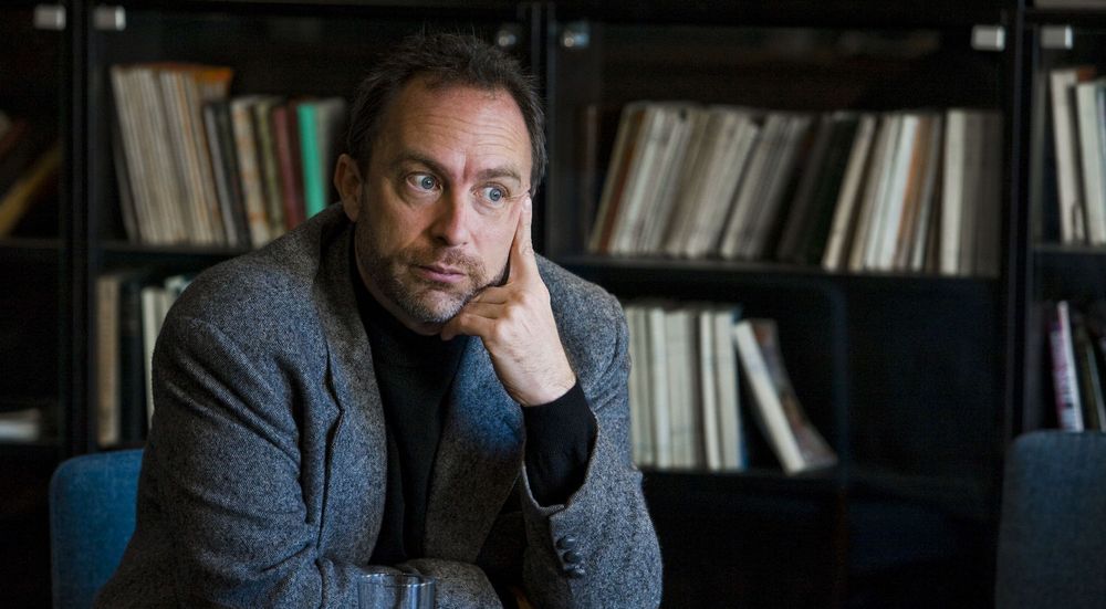 Wikipedia-gründer Jimmy Wales ber PR-folk avstå fra å ta oppdrag om direkte redigering av artikkelsider.