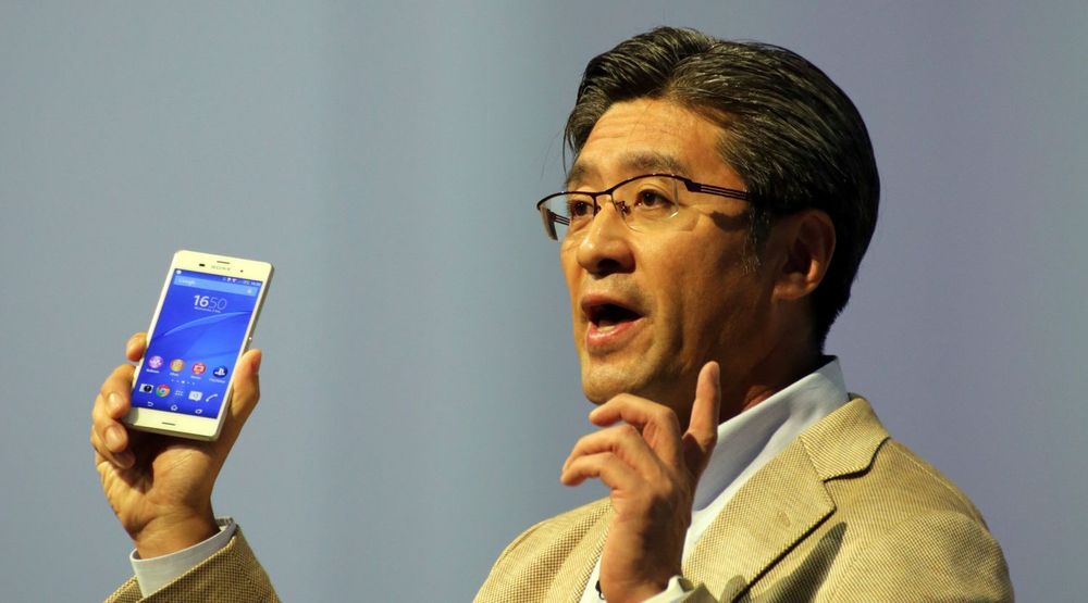 PENGESLUK: Sonys mobilsjef Kunimasa Suzuki presenterte det nye flaggskipet Xperia Z3 under IFA-konferansen i Berlin tidligere denne måneden. Spørsmålet er om toppmodellen kan bøte på gigantunderskuddet det japanske teknologiselskapet nå styrer mot.
