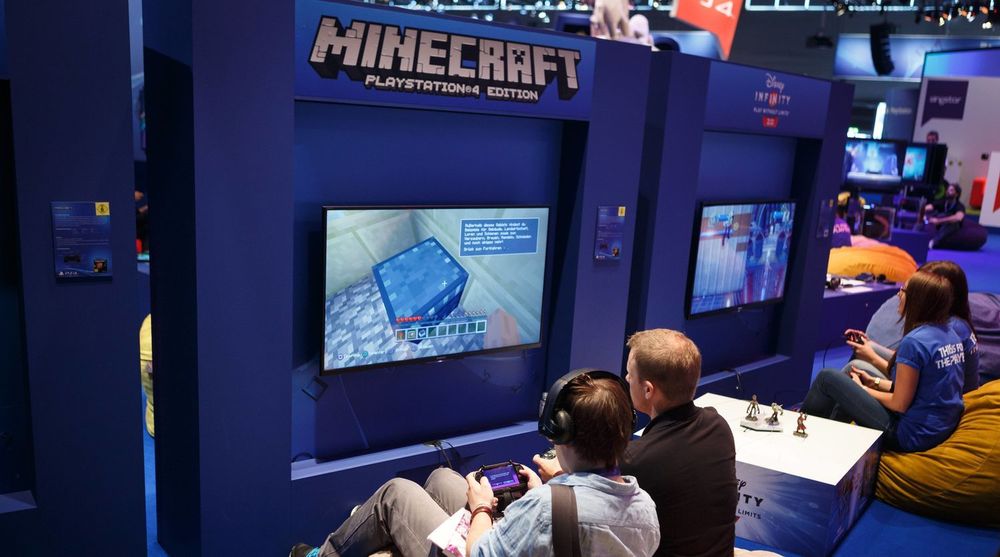 Minecraft er utgitt til en rekke plattformer. Bildet er fra en spillmesse Gamescom som ble arrangert i Köln i august.