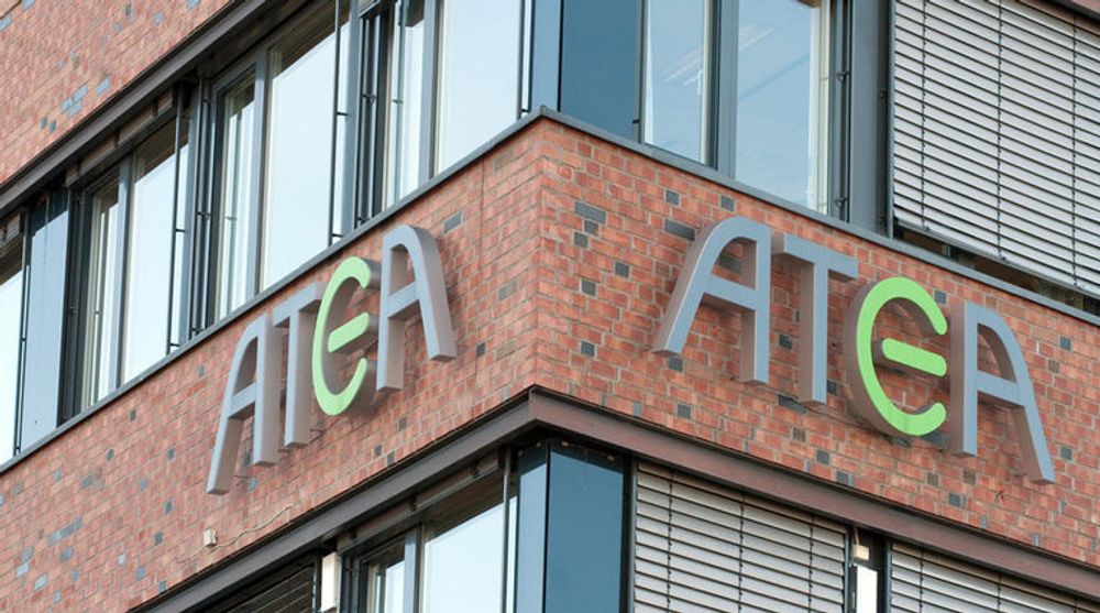 Atea har lånt 800 millioner kroner. Det ligger an til nye oppkjøp, og Dustin er en mulig kandidat, tror meglerhuset Arctic Securities.