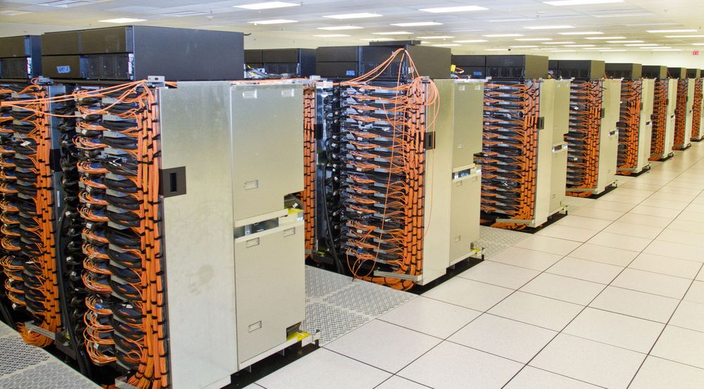 Sequoia-maskinen til Lawrence Livermore National Laboratory i USA er fra 2011, men ligger stadig høyt oppe på topplisten med superdatamaskiner. I 2017 eller 2018 skal systemet erstattes av den langt kraftigere superdatamaskinen Sierra.