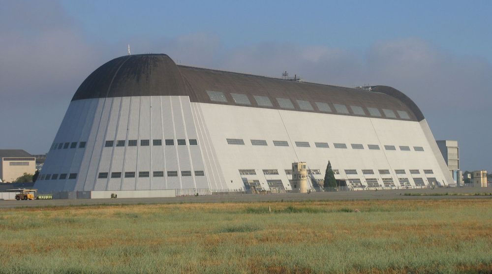 Den verneverdige Hangar 1 ved Moffett Airfield.