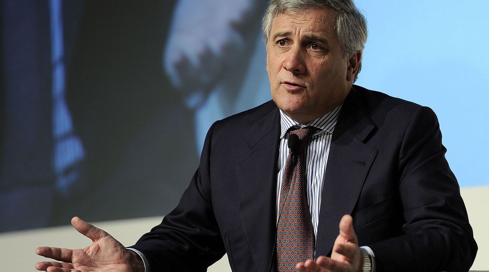 EUs industrikommissær Antonio Tajani mener forbrukere kan glede seg.
