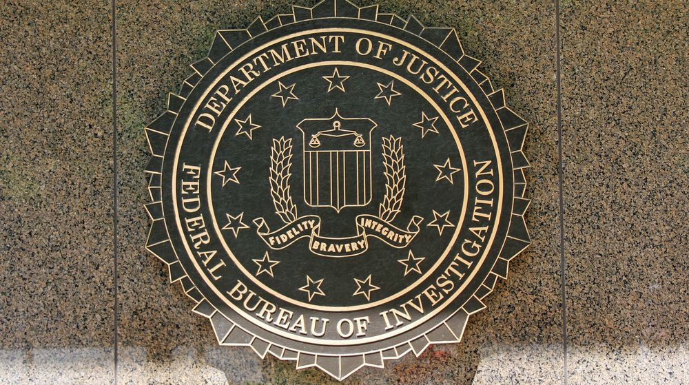 FBI synes ikke at mobilprodusenter skal kunne sperre regjeringer helt ut.