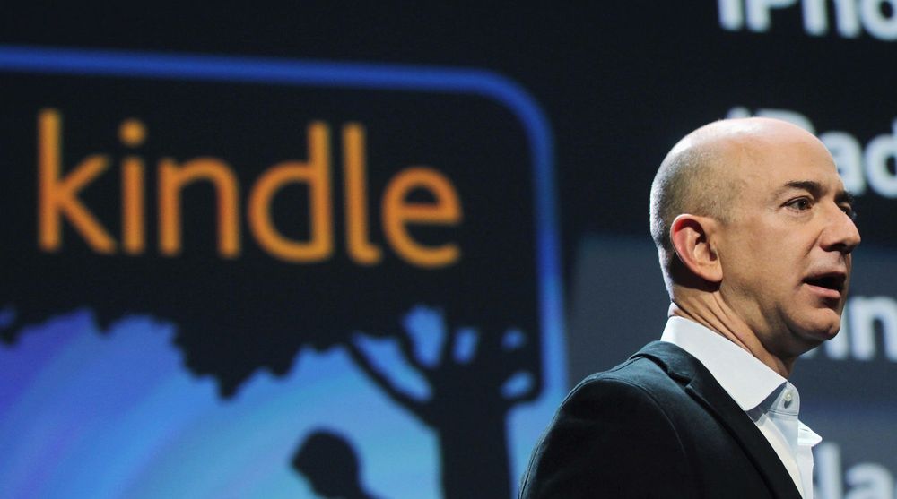 Jeff Bezos er personlig involvert i maskinvaren til Amazon, og investerer i nye fasiliteter.