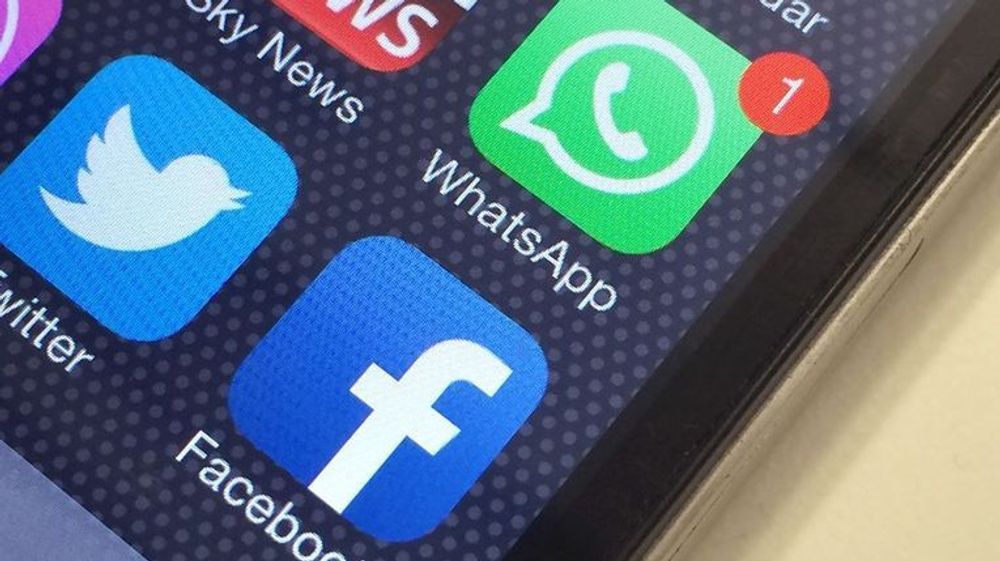 Facebooks oppkjøp av Whatsapp for 19 milliarder dollar er tidenes nest dyreste teknologi-kjøp, i følge tall fra Business Insider.